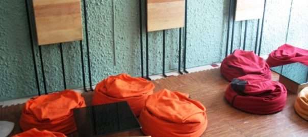 Ghế Lười Bean Bag Home ghe-luoi-van-phong-1-604x270 Top 5 lý do ghế lười văn phòng giúp bạn thư giãn nghỉ ngơi sau khi làm việc Nhà xinh Nội thất Trang trí  