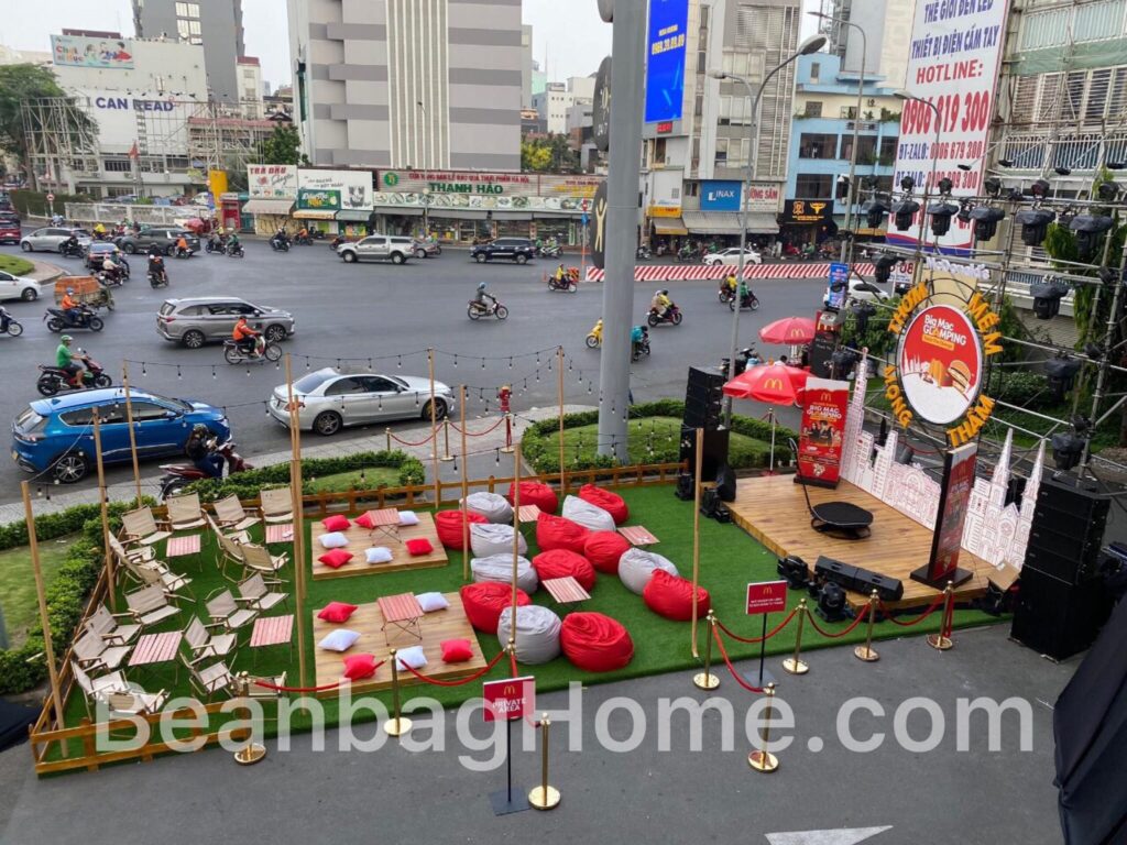 Ghế Lười Bean Bag Home ghe-luoi-beanbbaghome-su-kien-1-1024x768 Cung cấp ghế lười cho McDonald's tổ chức sự kiện ra mắt sản phẩm mới. Ngoại thất  